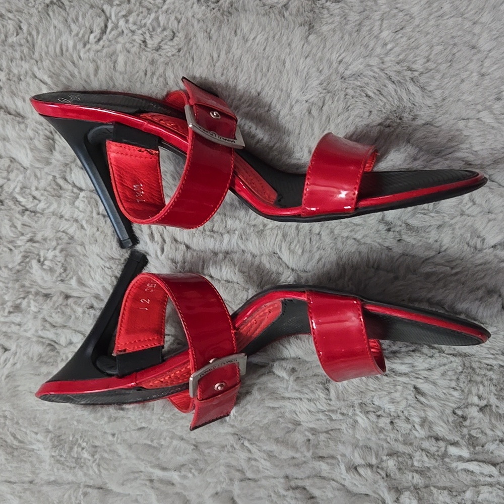 Donald J Pliner Red stilleto heels Sandals - Picture 9 of 9